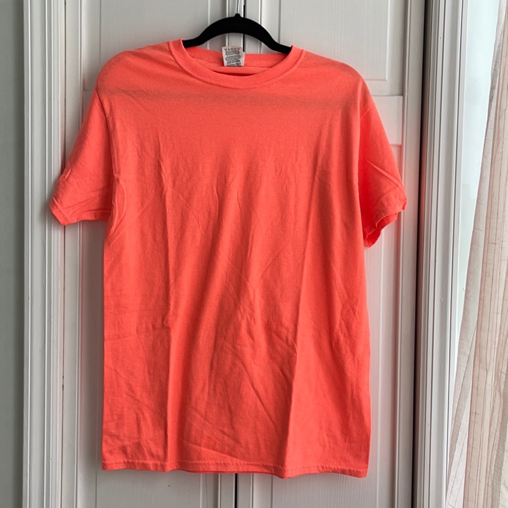 Orange T-shirt short sleeves